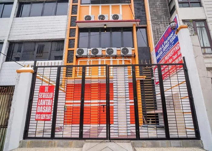 Reddoorz Near Stasiun Senen Hotel Jakarta